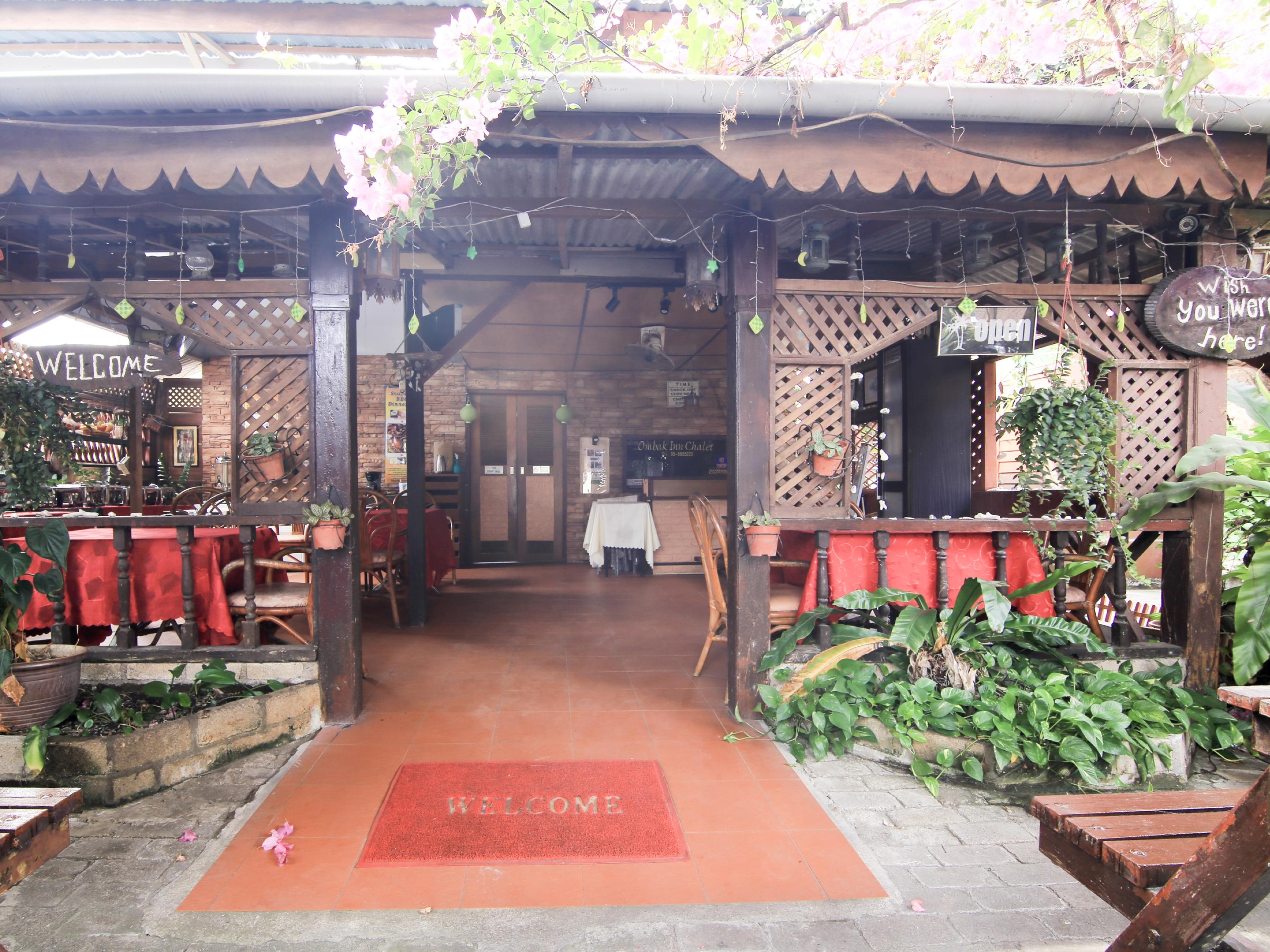 Ombak Inn Chalet Kampung Teluk Nipah Extérieur photo