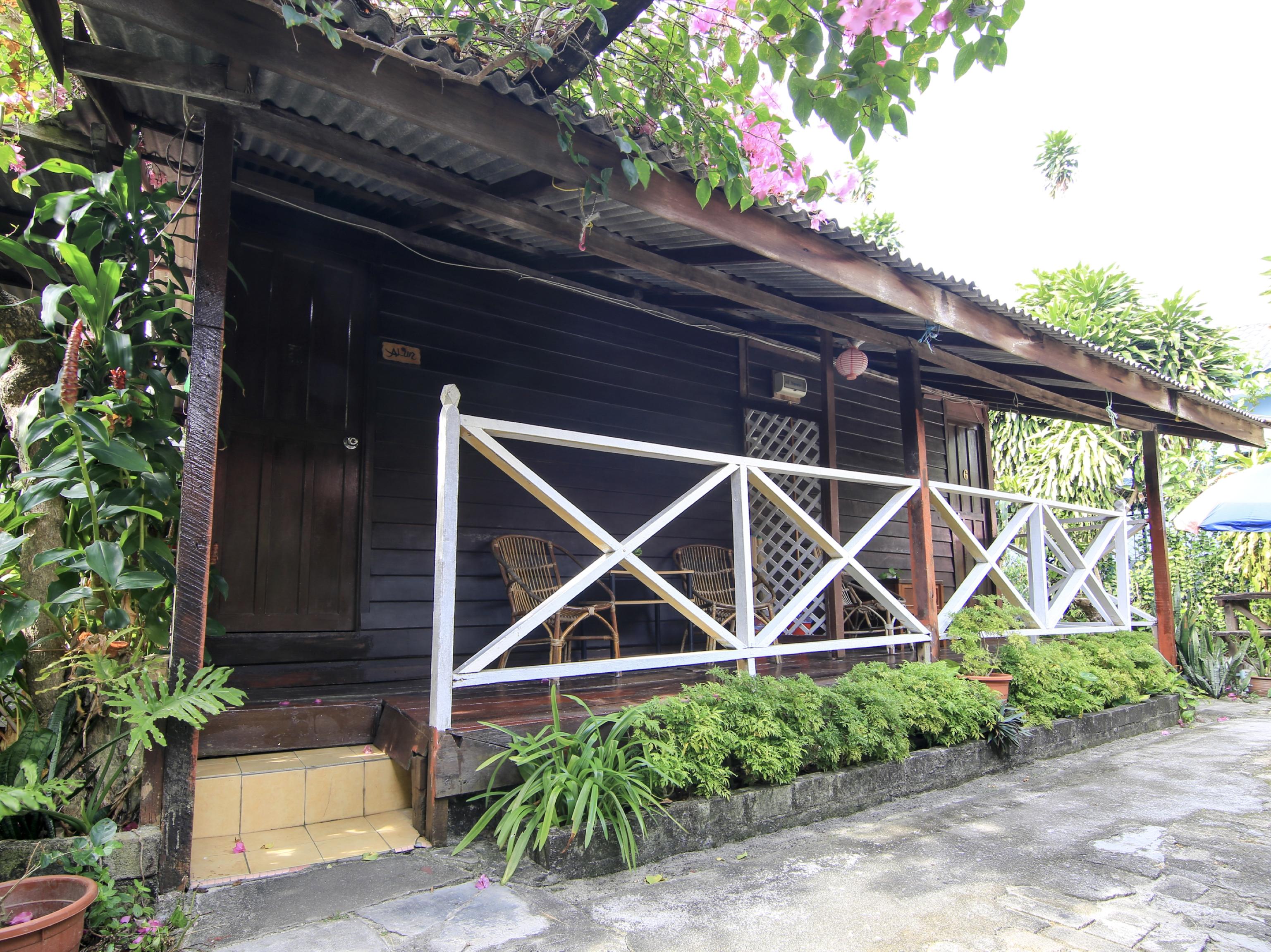 Ombak Inn Chalet Kampung Teluk Nipah Extérieur photo