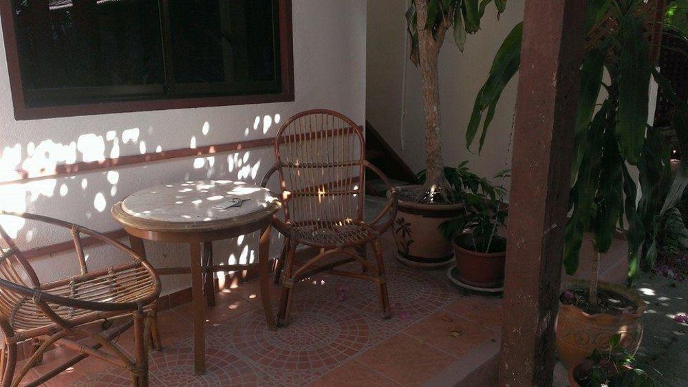 Ombak Inn Chalet Kampung Teluk Nipah Extérieur photo
