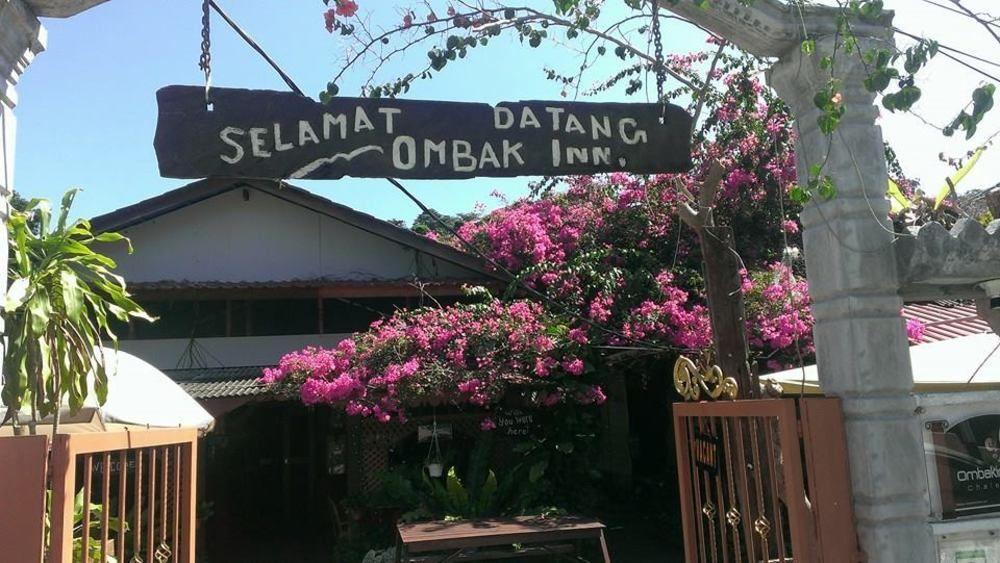 Ombak Inn Chalet Kampung Teluk Nipah Extérieur photo