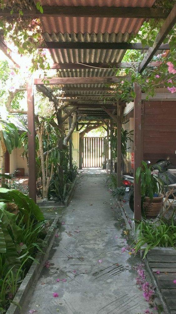 Ombak Inn Chalet Kampung Teluk Nipah Extérieur photo